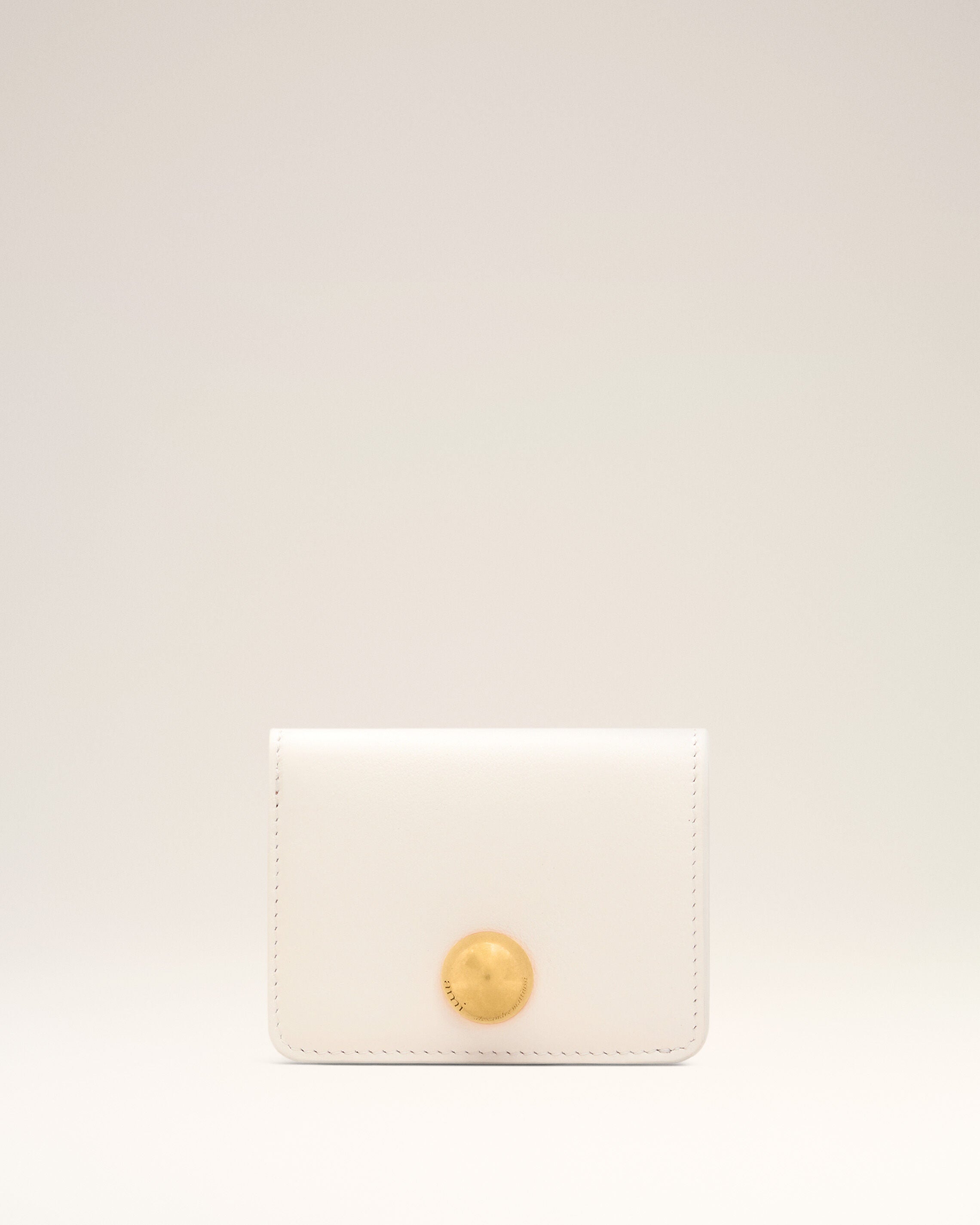 WHITE CREAM White Cow Leather Carrousel Folded Wallet | Ami Paris