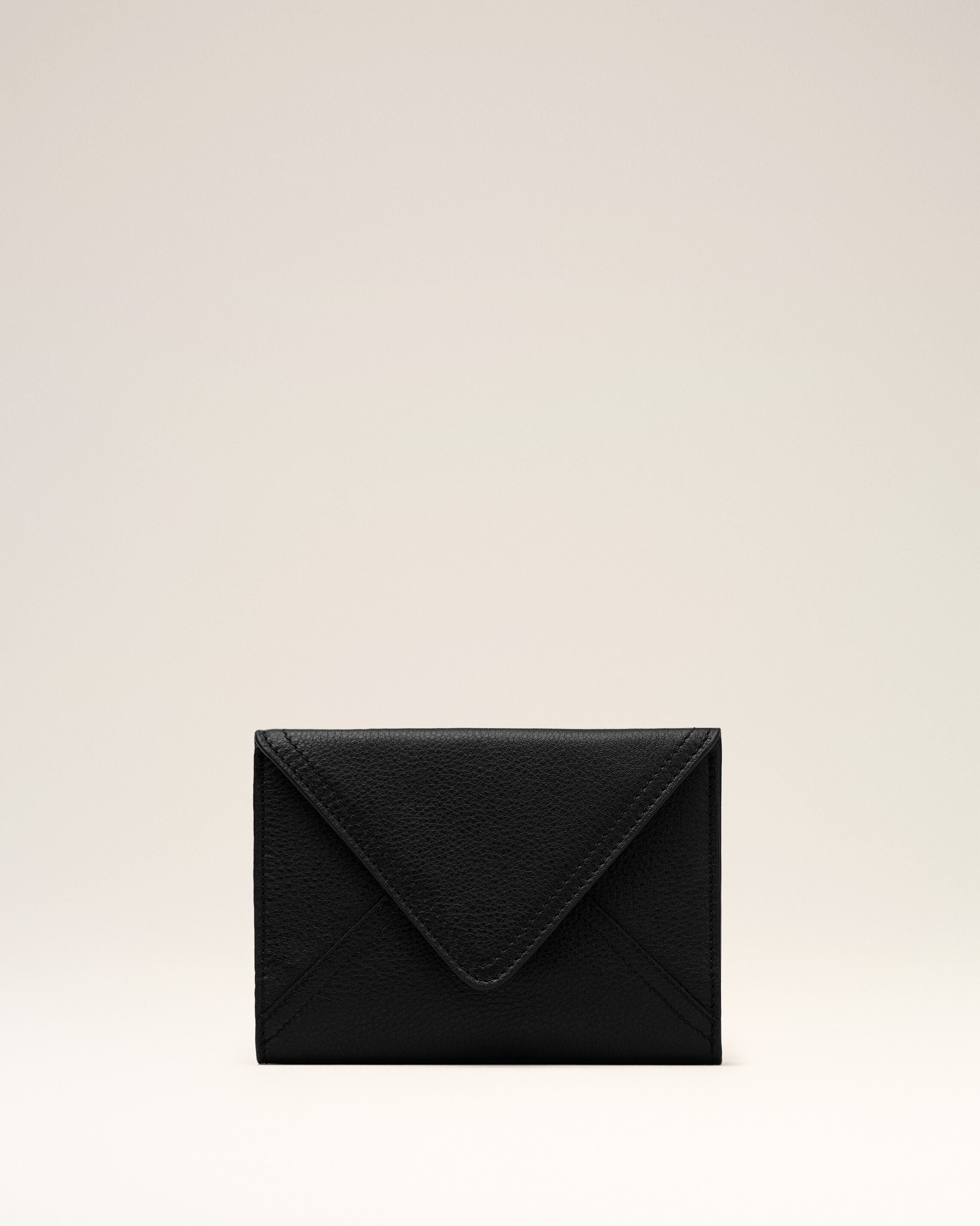 BLACK Black Taurillon Leather Etienne Envelope Passport Holder | Ami Paris