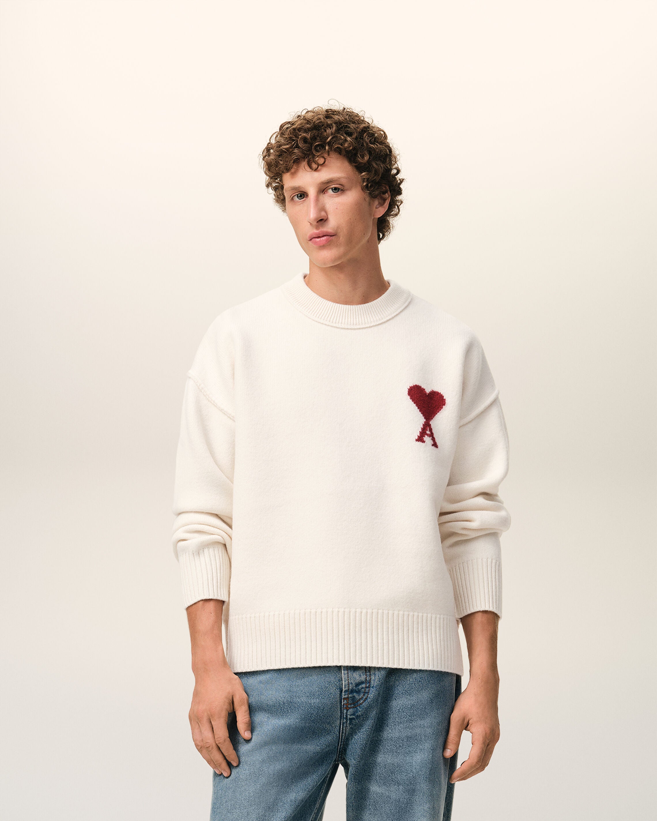 OFF WHITE/ RED White Wool Ami De Coeur Crewneck Sweater | AMI PARIS