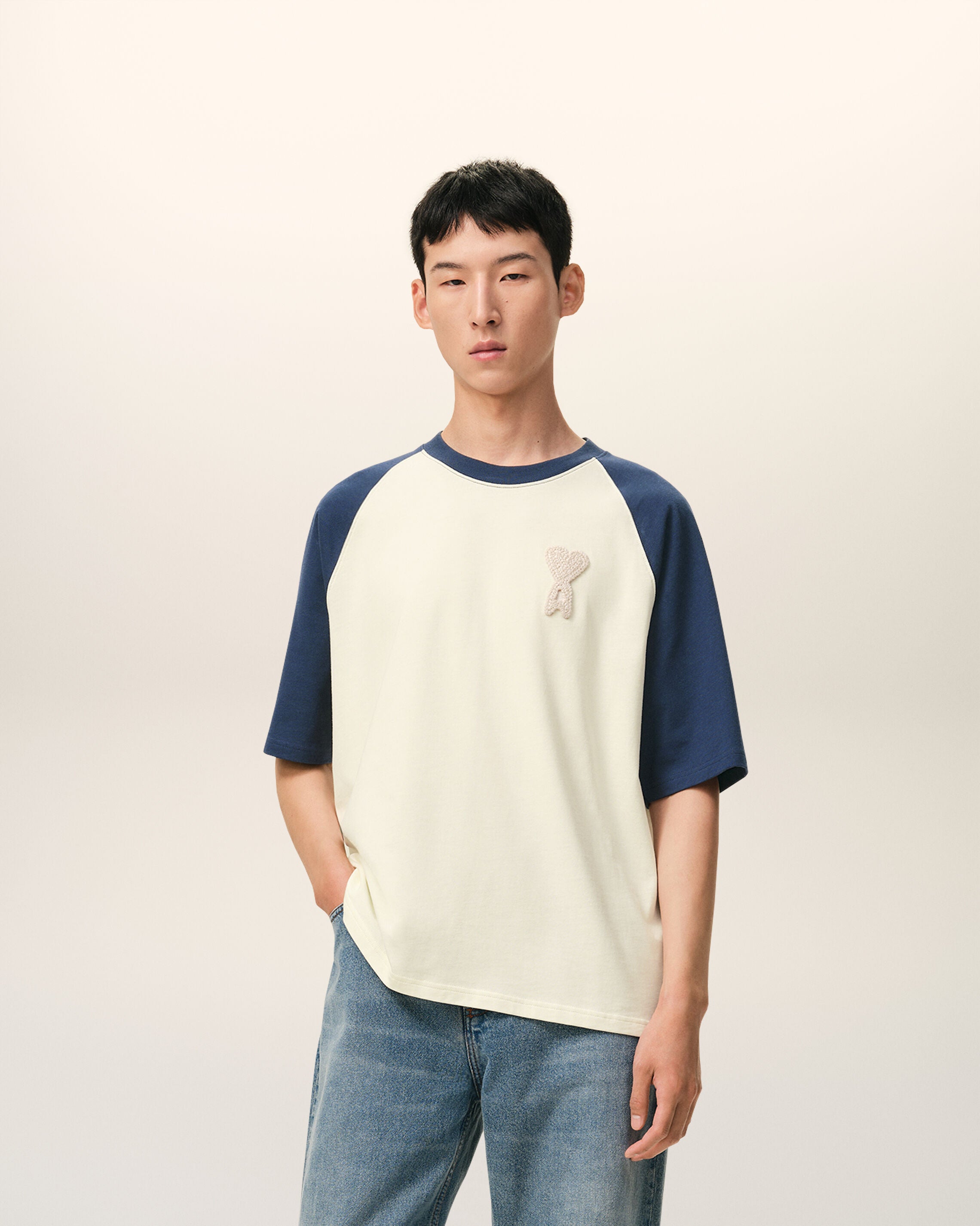 WHITE CREAM/INK White And Blue Cotton Ami De Coeur Knitted Patch T-shirt | Ami Paris